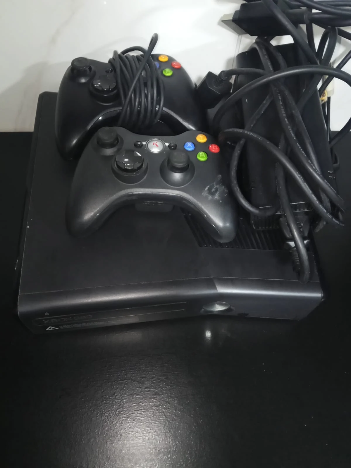 CX/ XBOX 360! + ACESSÓRIOS. 93,00 SEGUIDOS DE 14,00