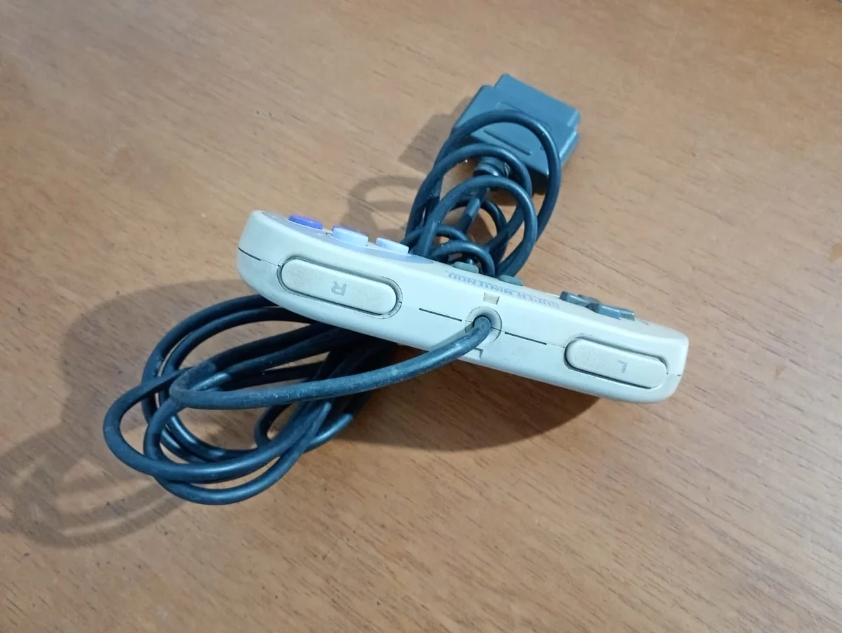 CX/ ORIGINAL CONTROLE SNES! 47,00 SEGUIDOS DE 9,00