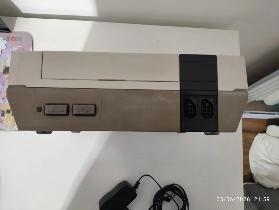 CX/ NINTENDINHO 8BITS! TOP!+ACESSÓRIOS  277,00 SEGUIDOS DE 35,00