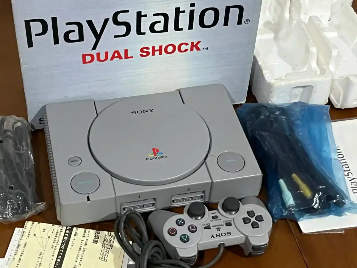 CX/ 1*******ov /PLAYSTATION 1 FAT NA CAIXA! TOP! 177,00 SEUIDOS DE 97,00