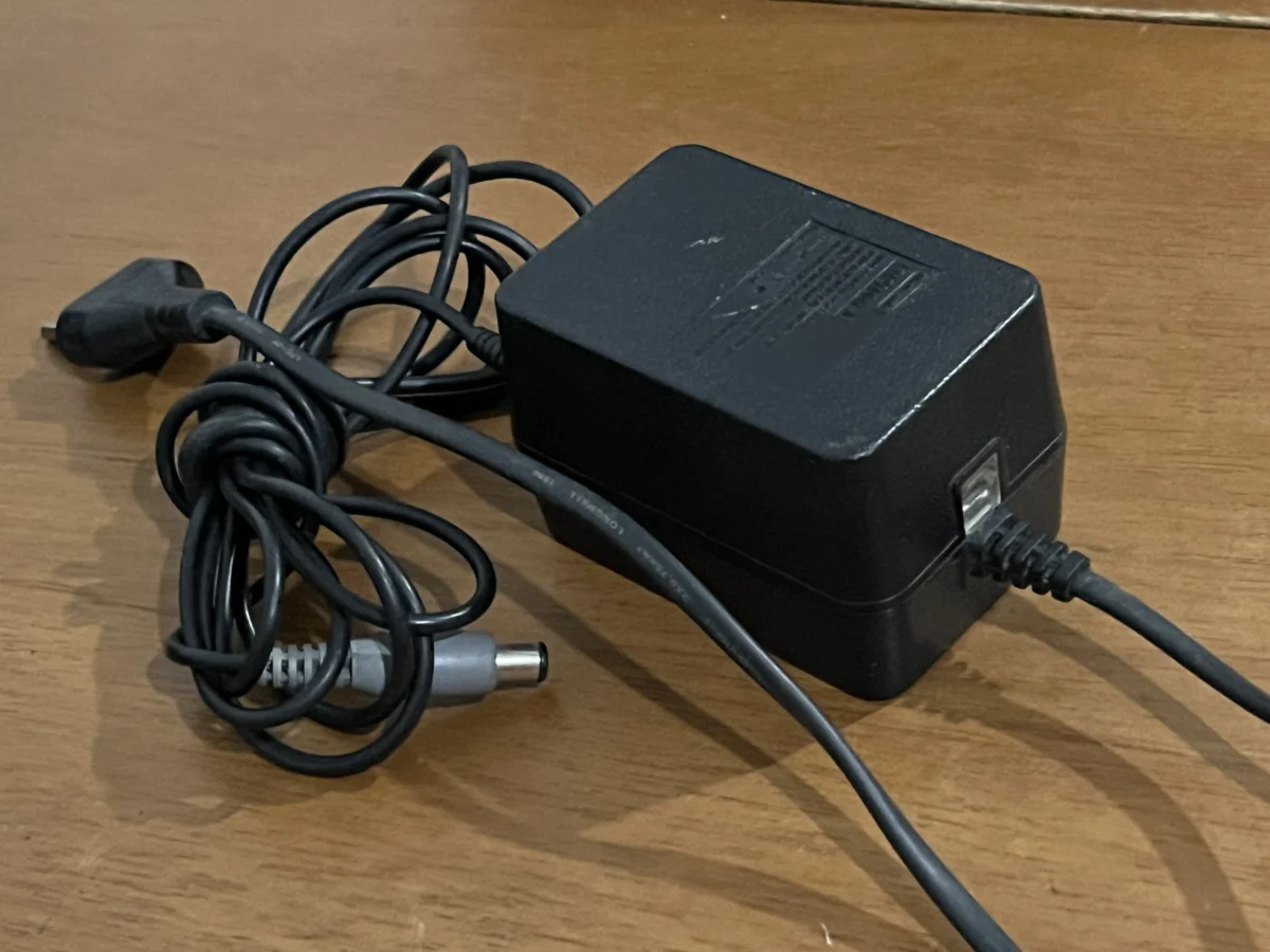 CX/ L*****do D* /ORIGINAL! FONTE SNES BIVOLT! TOP!  78,00 SEGUIDOS DE 15,00