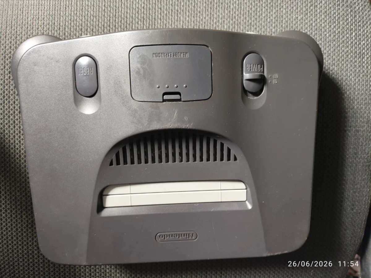 PS/ P****im /NINTENDO 64 COMPLETO 177,00 SEGUIDOS DE  27,00