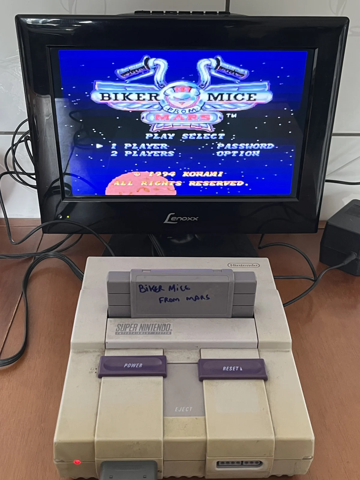 CX/ M******53 /BIKER FROM MICE! SNES! 33,00 SEGUIDOS DE 3,00