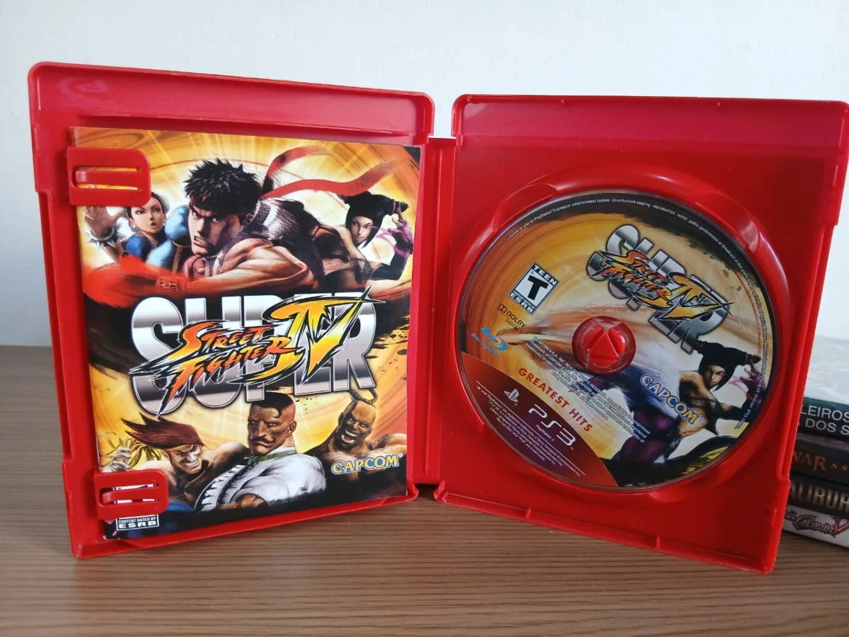 FH/ Original Super Street Fighter Iv 49,00 SEGUIDOS DE 5,00