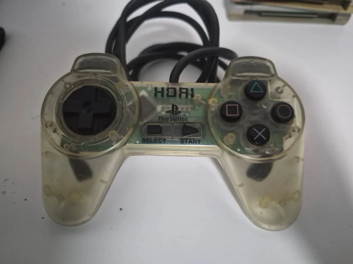 JD/ ORIGINAL CONTROLE HORIPAD II PS1, 79,00 SEGUIDOS DE 8,00
