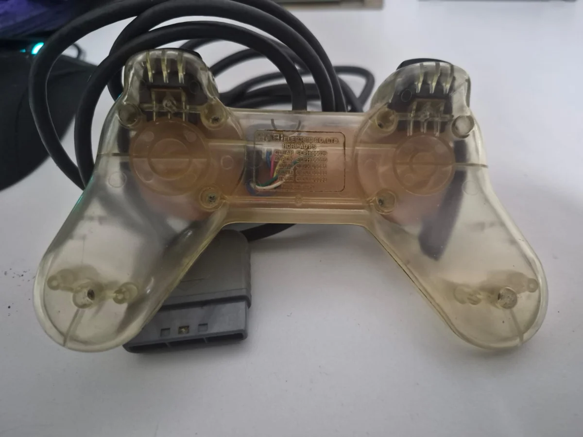 JD/ ORIGINAL CONTROLE HORIPAD II PS1, 79,00 SEGUIDOS DE 8,00