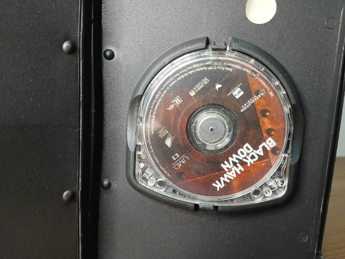 FH/ Original BLACK HAWK DOWN PSP 26,00 SEGUIDOS DE 5,00