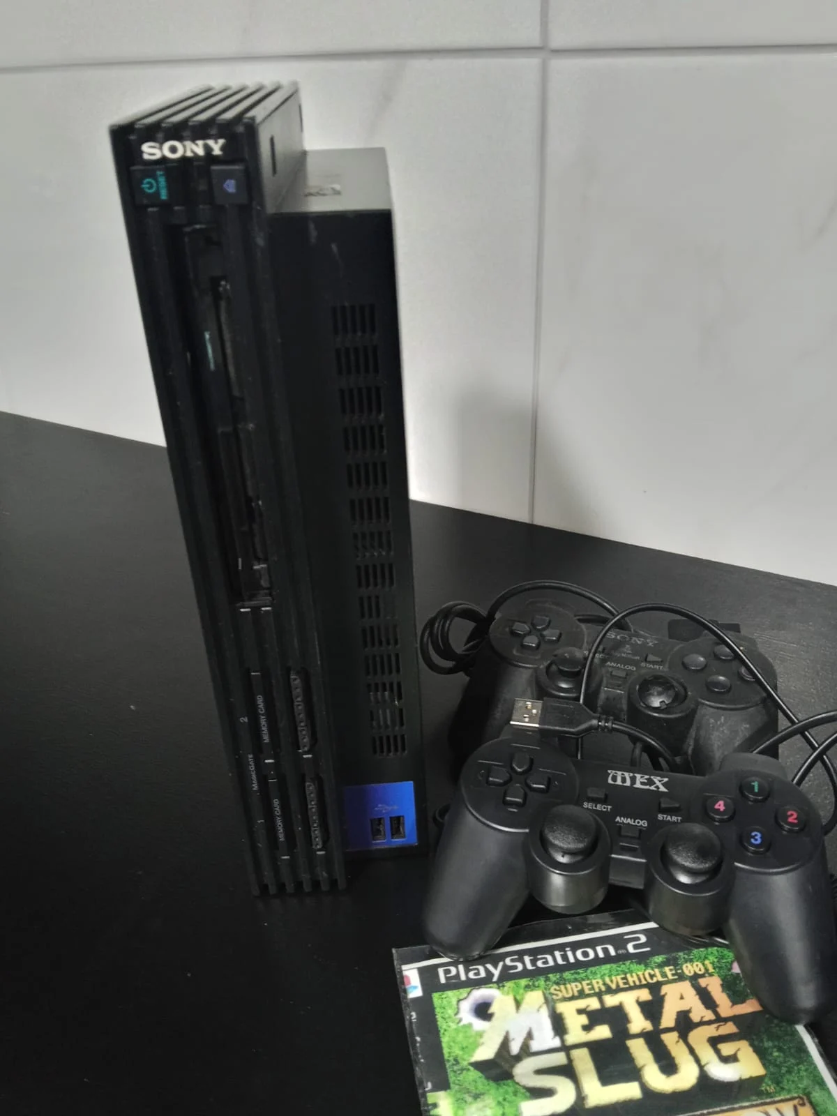 CX/ PLAYSTATION 2 FAT! 111,00 SEGUIDOS DE 15,00