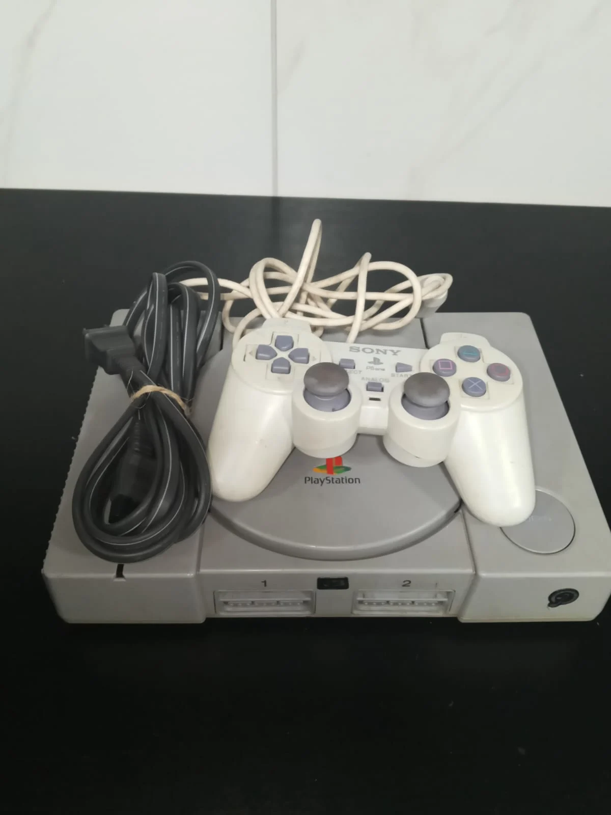 CX/ PLAYSTATION 1 FAT! SONY  78,00 SEGUIDOS DE 23,00