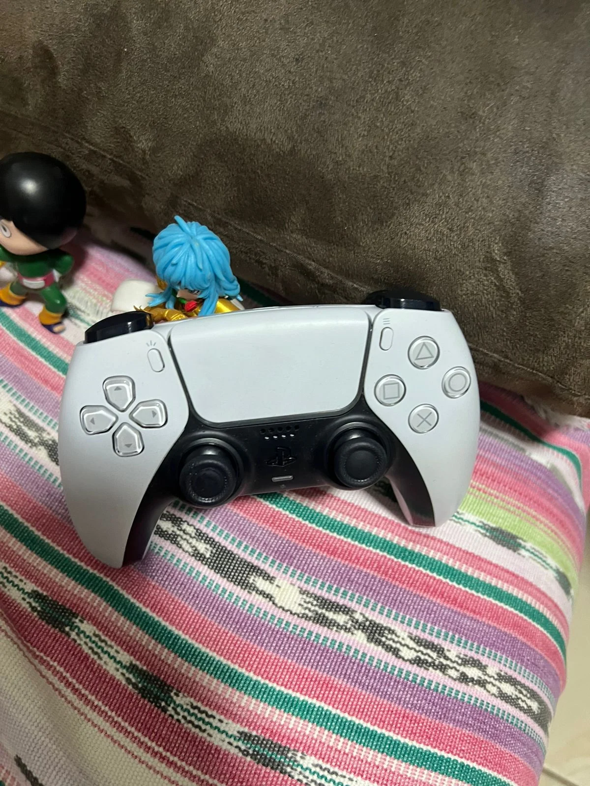 CB/ CONTROLE PS5, 218,00 SEGUIDOS DE 5,00