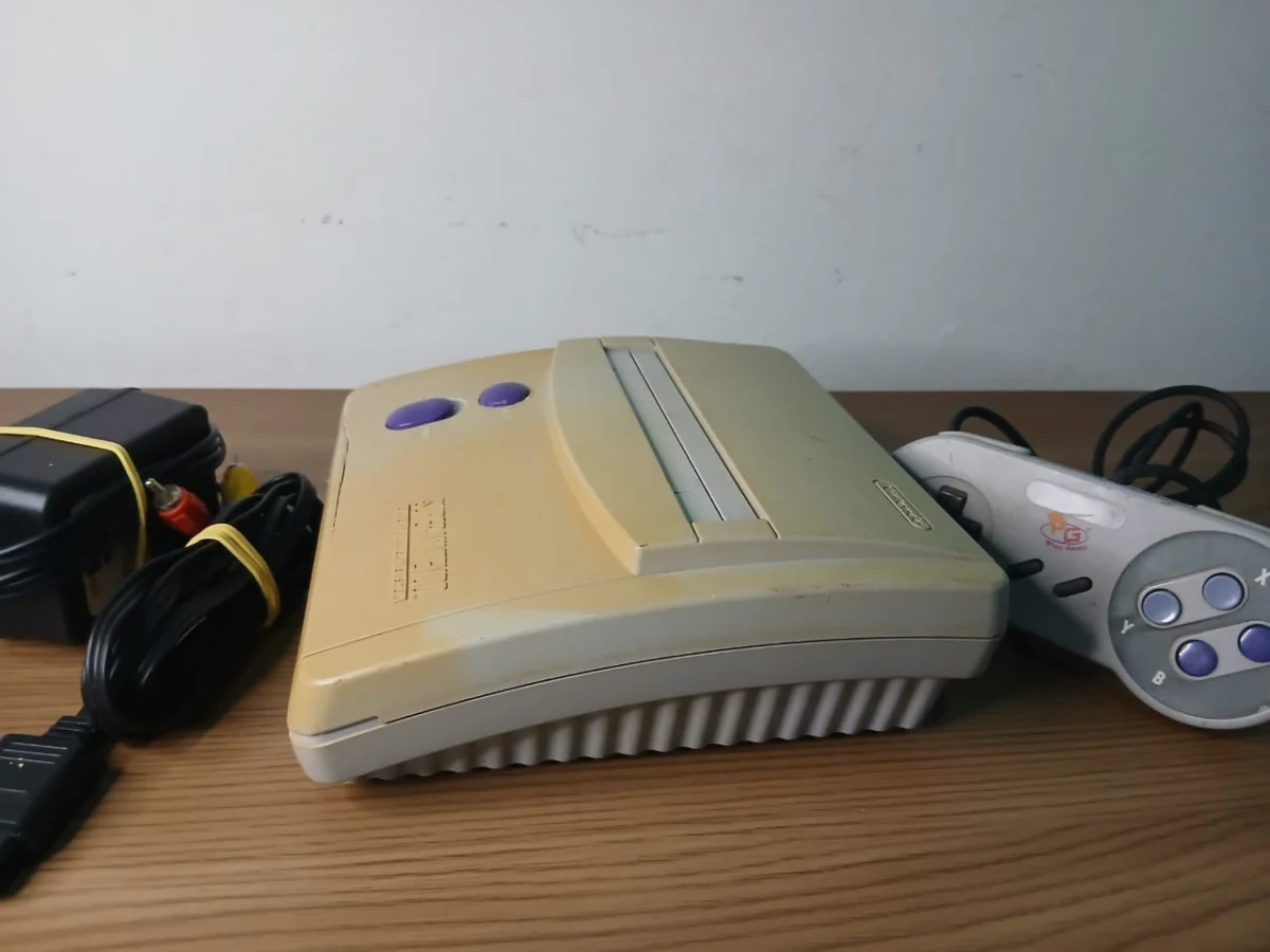 FH/ SUPER NINTENDO BABY AV (USA) 87,00 SEGUIDOS DE 10,00