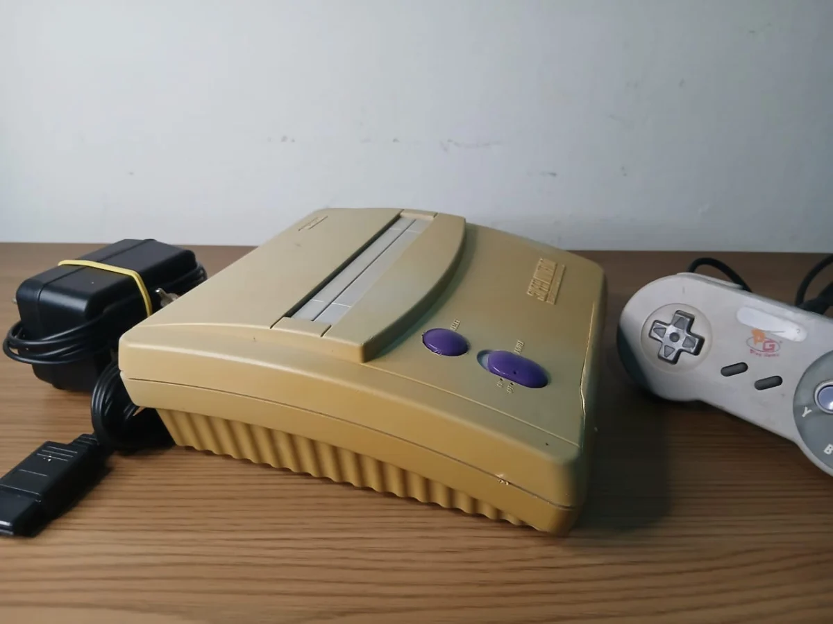 FH/ SUPER NINTENDO BABY AV (USA) 87,00 SEGUIDOS DE 10,00