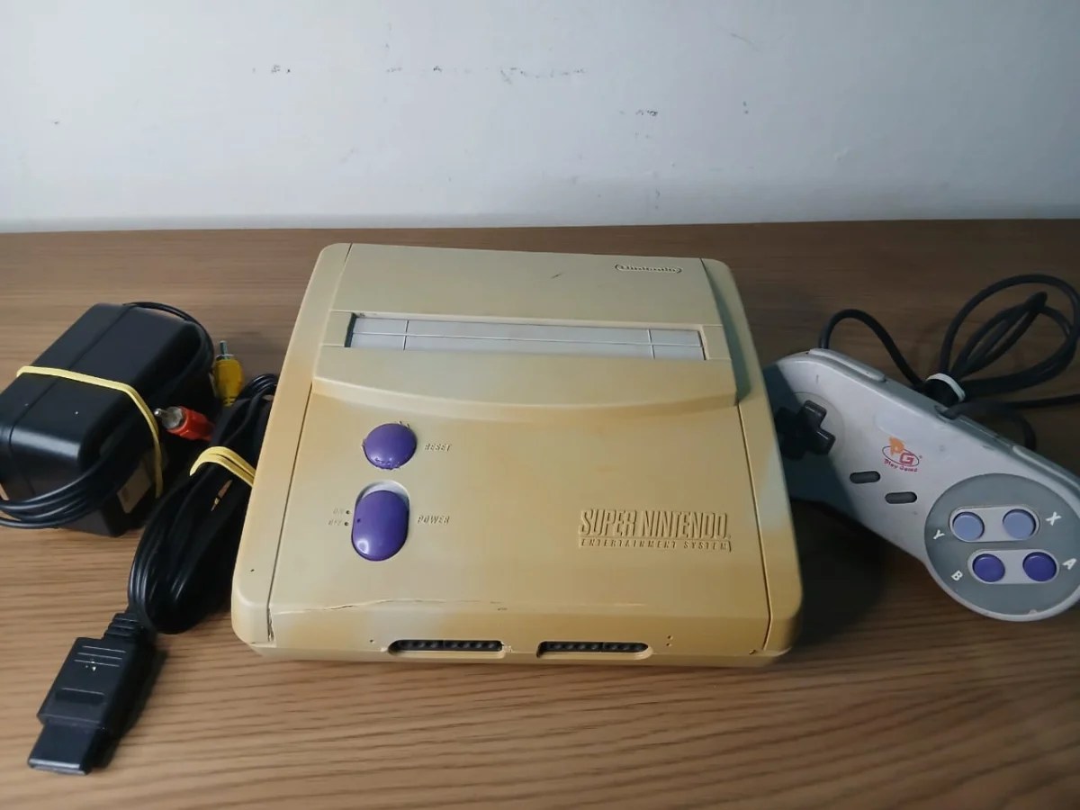 FH/ SUPER NINTENDO BABY AV (USA) 87,00 SEGUIDOS DE 10,00