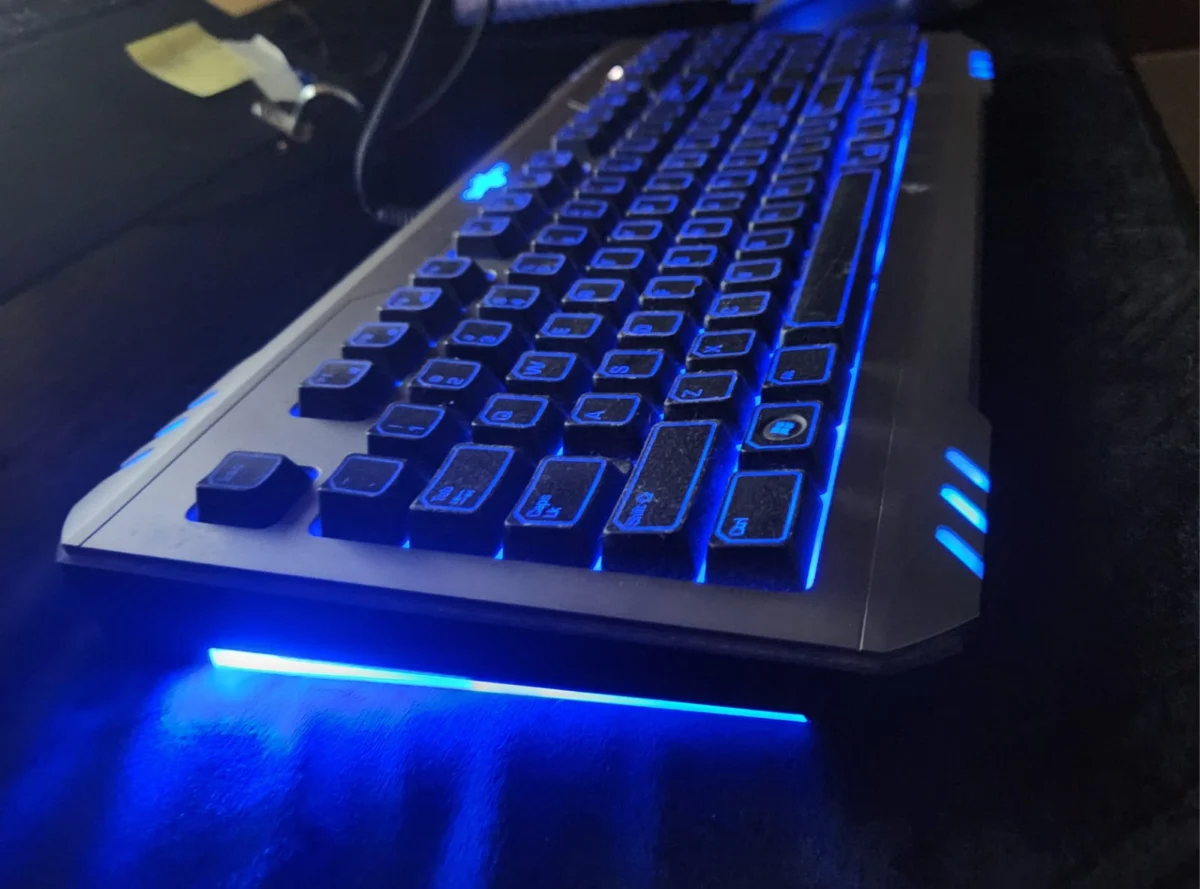 DN/ M********NO /TECLADO RAZER STARCRAFT II, 97,00 SEGUIDOS DE 8,00