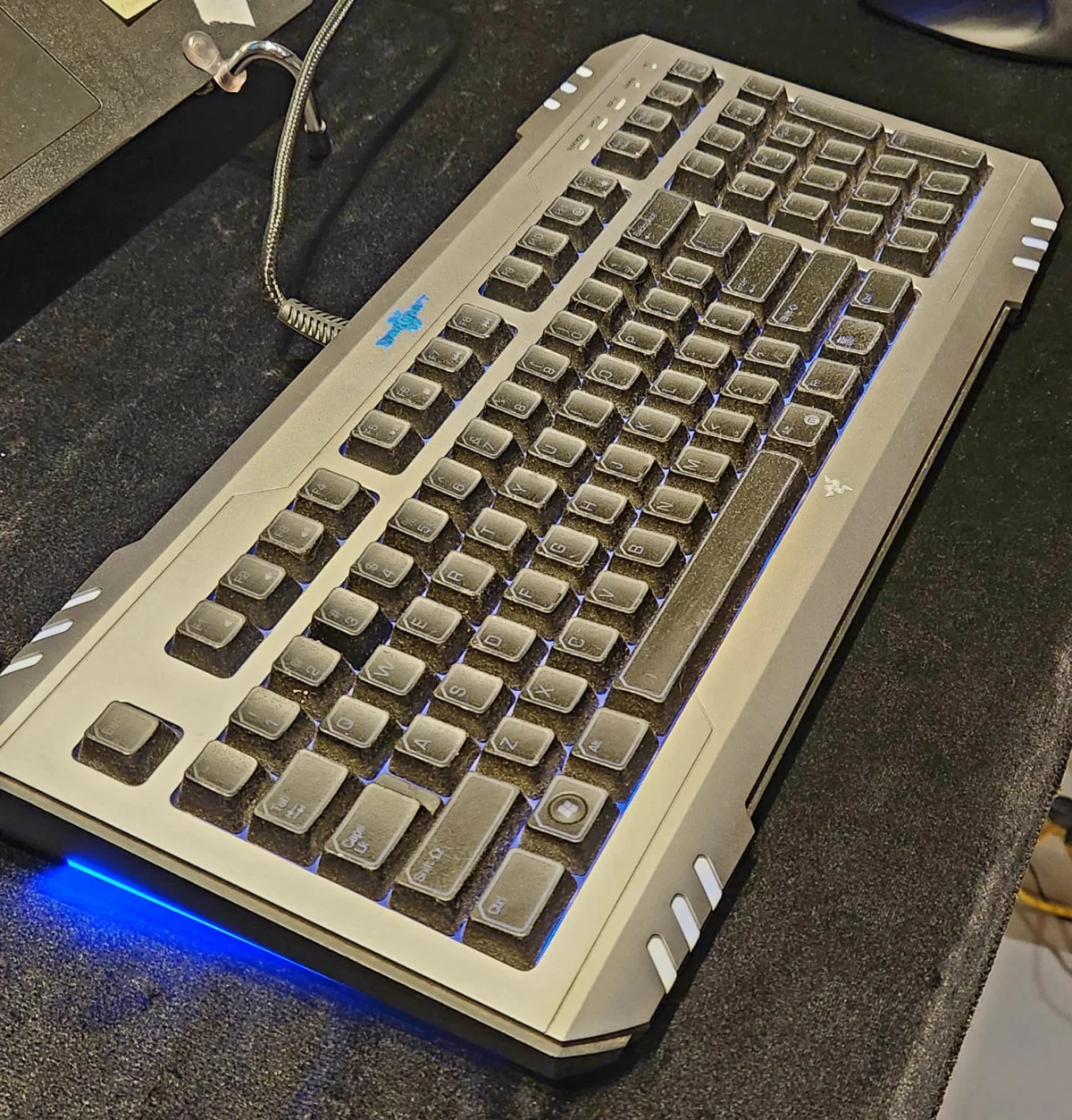 DN/ M********NO /TECLADO RAZER STARCRAFT II, 97,00 SEGUIDOS DE 8,00