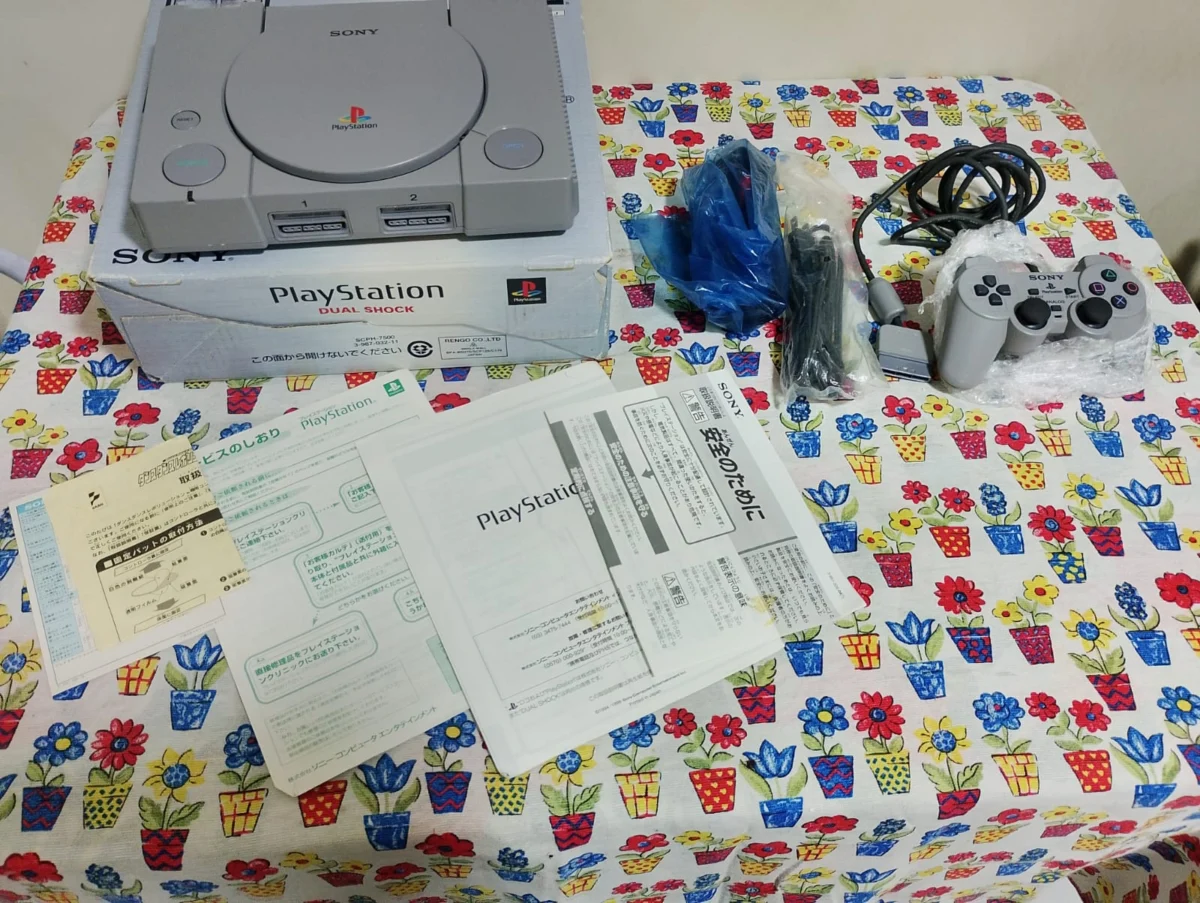 CX/ 1*******ov /PLAYSTATION 1 FAT NA CAIXA! TOP! 177,00 SEUIDOS DE 97,00