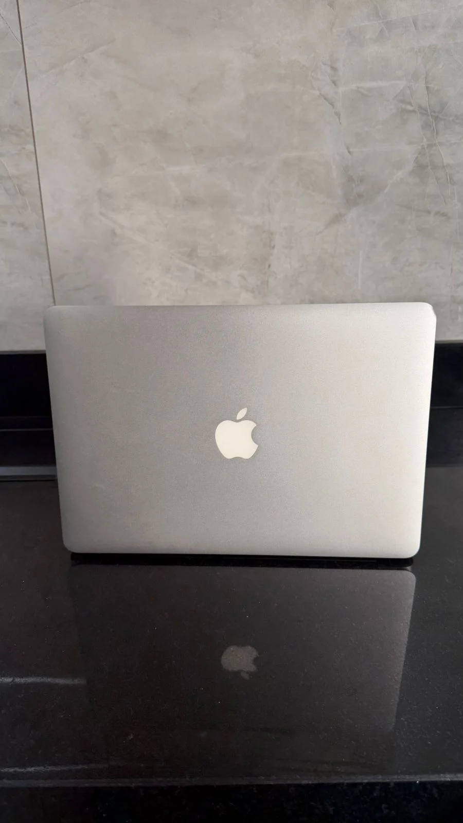 R9/ MACBOOK AIR, TOP!   497,00 SEGUIDOS DE 50,00