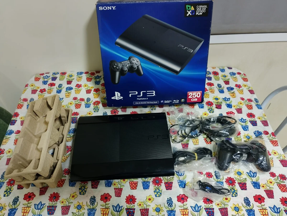 CX/ M********NO /PLAYSTATION 3 100% NA CAIXA! TOP! 10,00 SEGUIDOS DE 10,00
