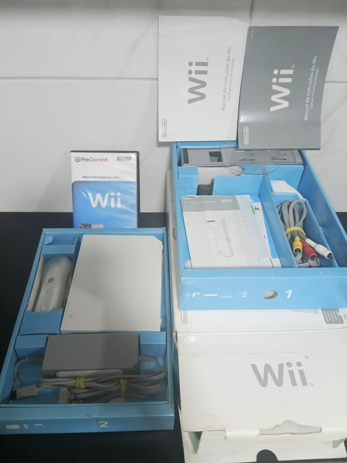 CX/ h***nr /LINDO NINTENDO WII! TOP NA CAIXA! 283,00 SEGUIDOS DE 37,00