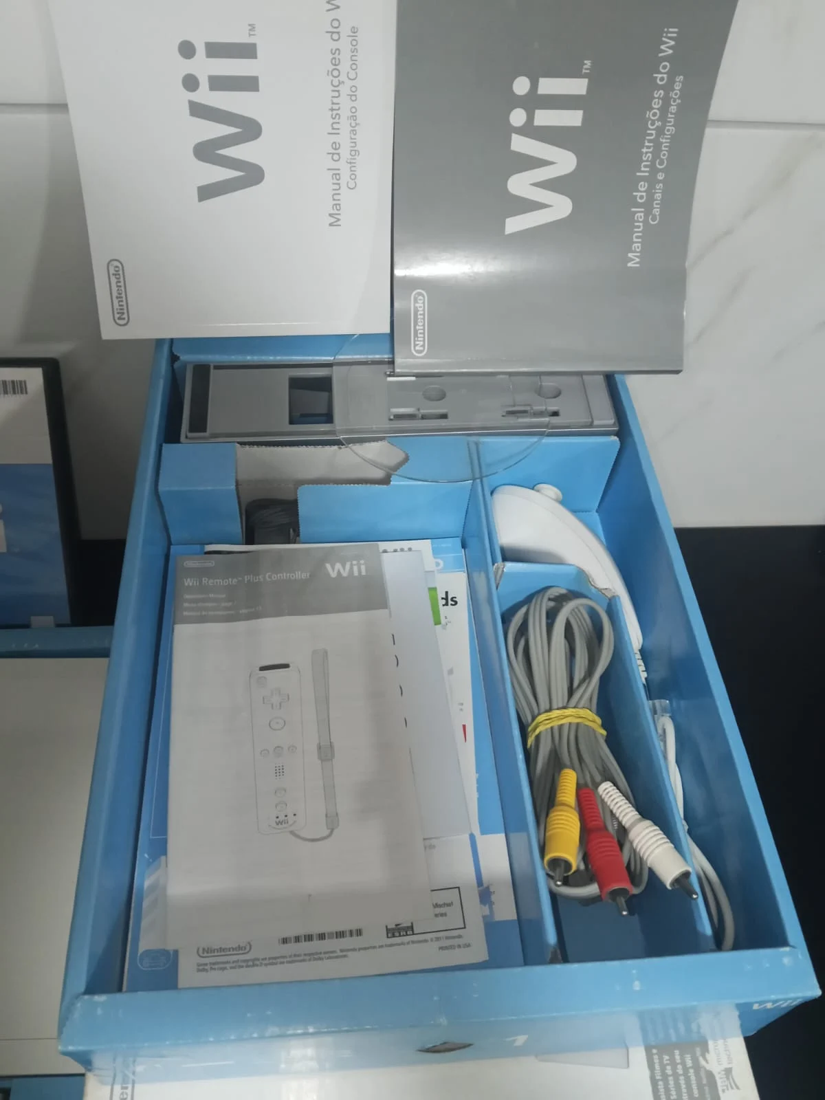 CX/ h***nr /LINDO NINTENDO WII! TOP NA CAIXA! 283,00 SEGUIDOS DE 37,00
