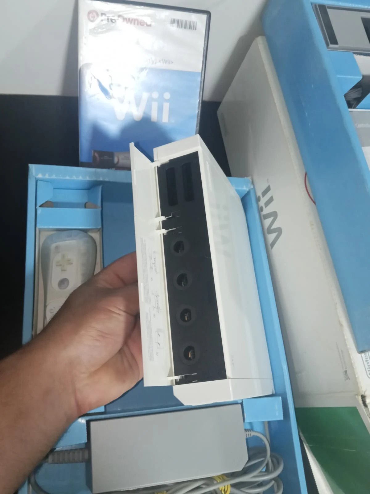 CX/ h***nr /LINDO NINTENDO WII! TOP NA CAIXA! 283,00 SEGUIDOS DE 37,00