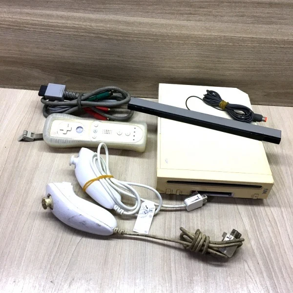 CX/ C****ia /NINTENDO WII + ACESSÓRIOS. 114,00 SEGUIDOS DE 17,00