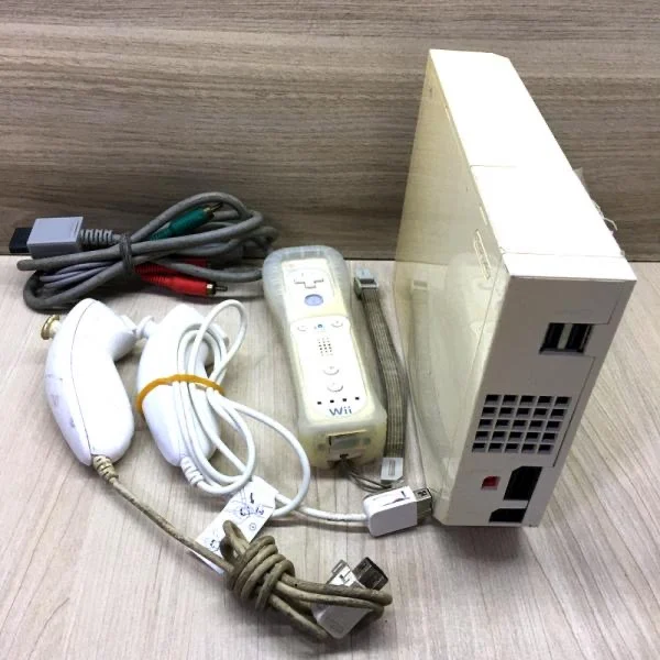 CX/ C****ia /NINTENDO WII + ACESSÓRIOS. 114,00 SEGUIDOS DE 17,00