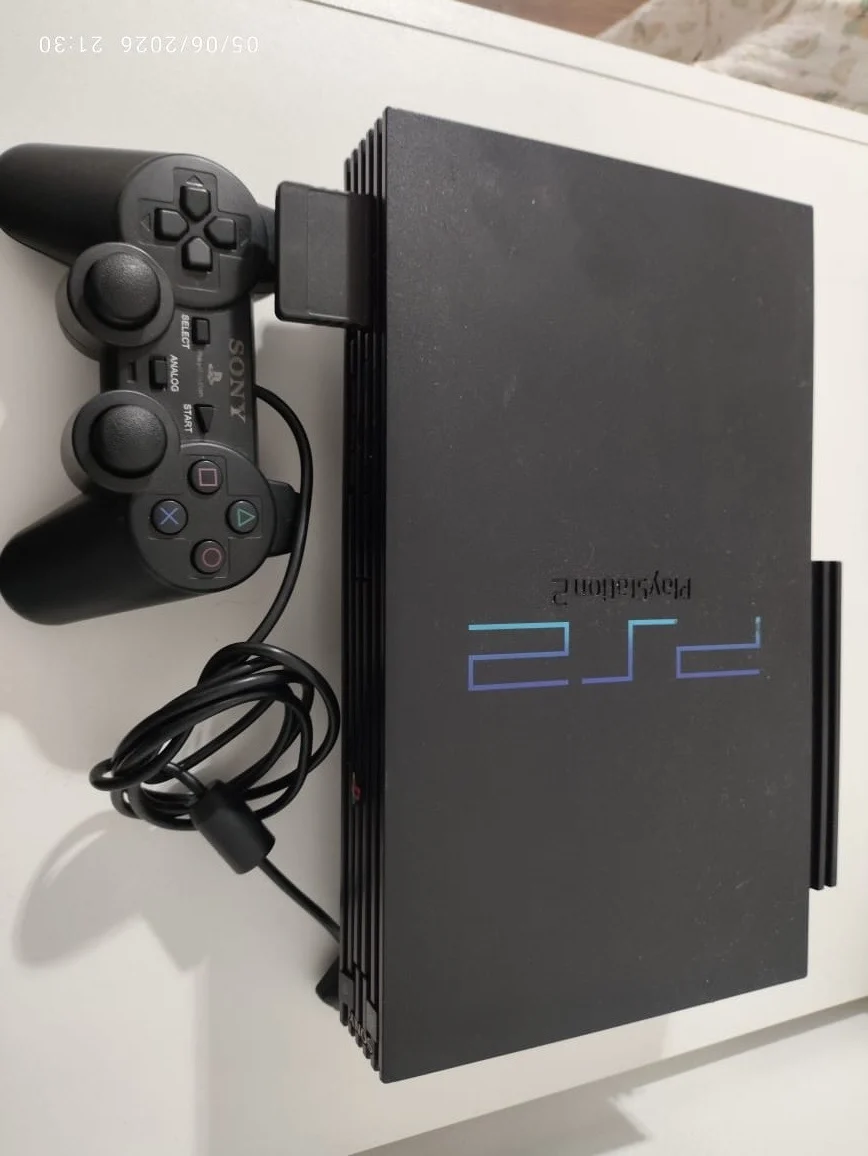 CX/ PLAYSTATION 2 FAT  FAT! TOP! 121,00 SEGUIDOS DE 29,00