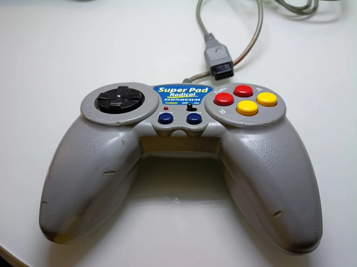 CX/ SÃO 2 CONTROLES! TOPS!   51,00 SEGUIDOS DE 5,00