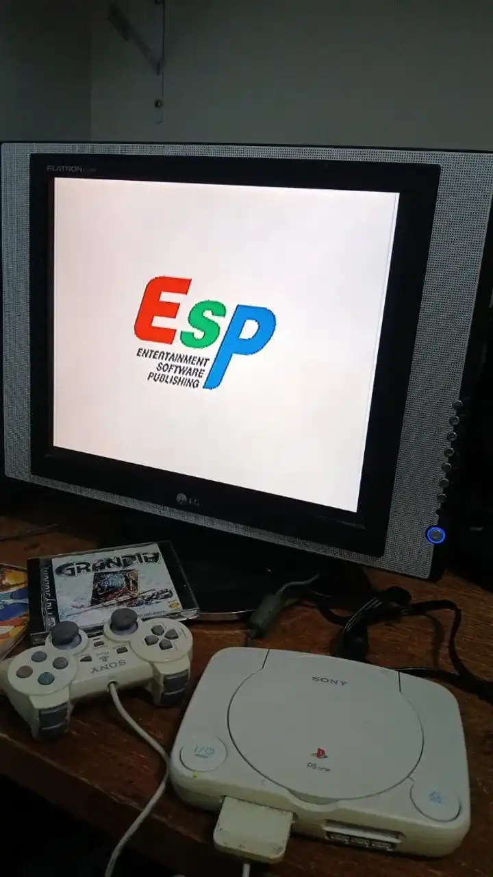 CL/ E***be S**sa /PLAYSTATION 1  88,00 SEGUIDOS 28,00