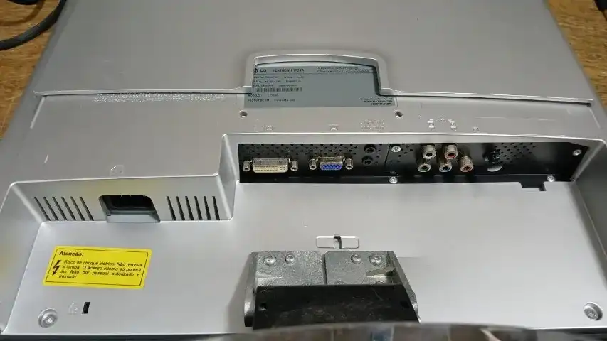CL/ P*va /MONITOR RETRO FALTRON 17!   48,00 SEGUIDOS 28,00