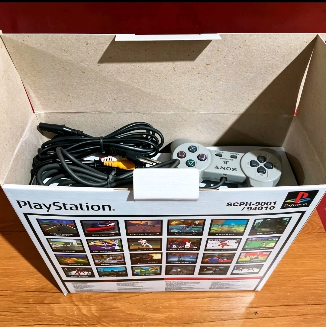 CX/ P*va /CAIXA, MANUAL, BERÇO. PS1 FAT!  137,00 SEGUIDOS DE 17,00