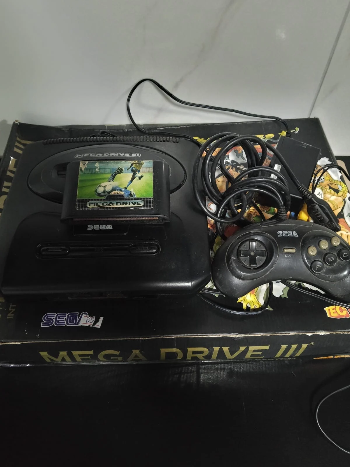 CX/ V*****us S****na /MEGA DRIVE NA CAIXA! + JOGO ORIGINAL! 215,00 SEGUIDOS DE 23,00