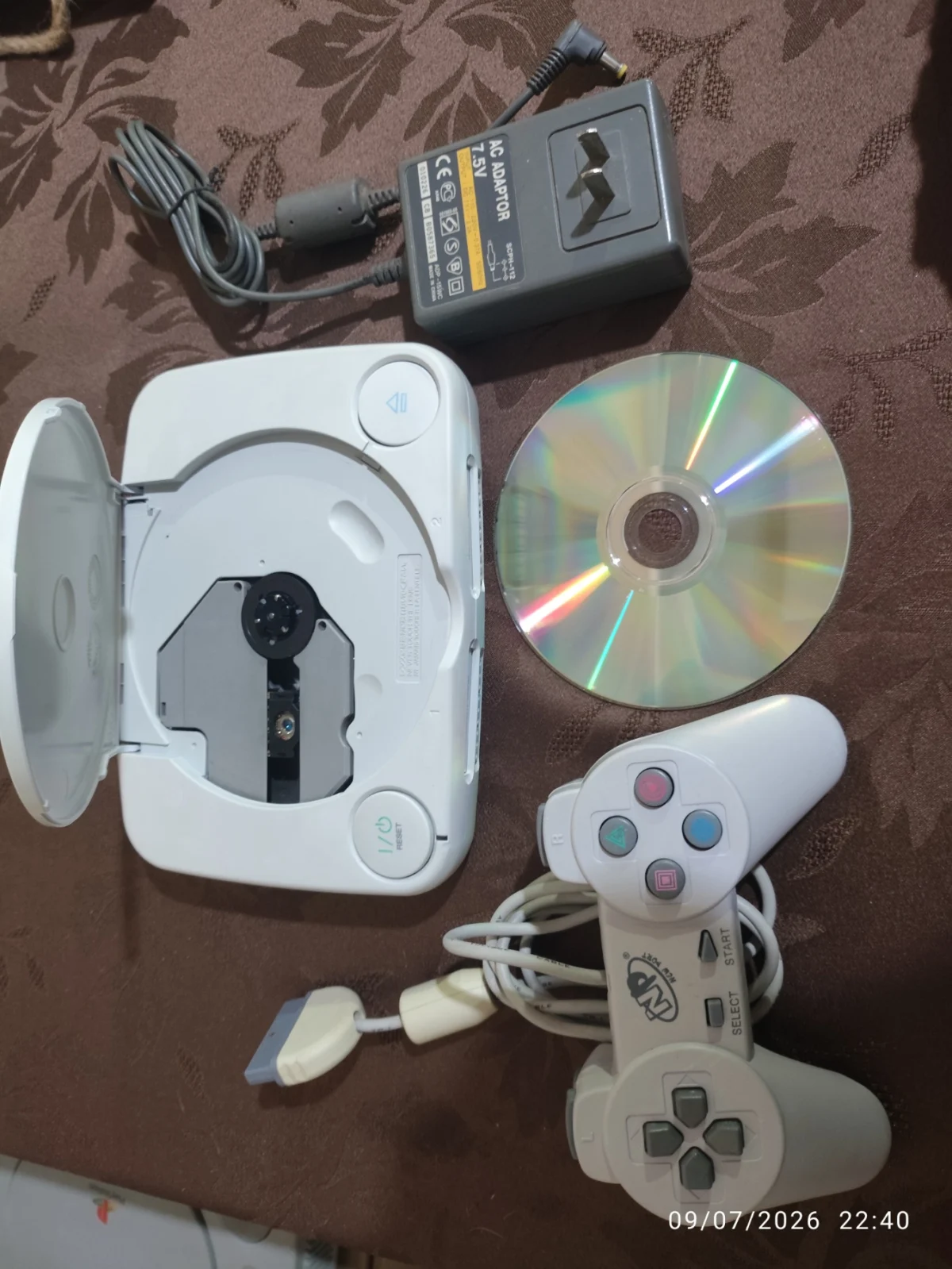 PS/ S******so /PLAYSTATION ONE LENDO PERFEITAMENTE! 157,00 SEGUIDOS DE 23,00