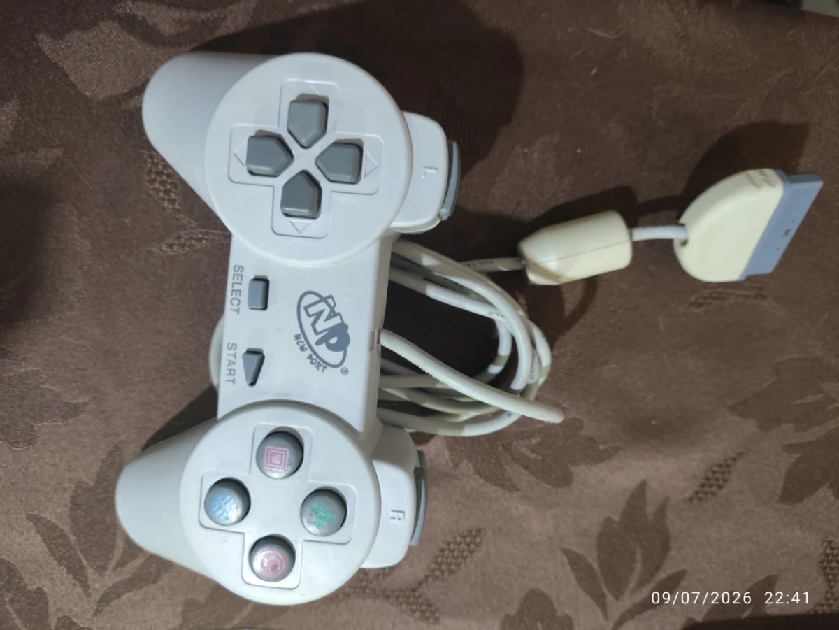 PS/ S******so /PLAYSTATION ONE LENDO PERFEITAMENTE! 157,00 SEGUIDOS DE 23,00