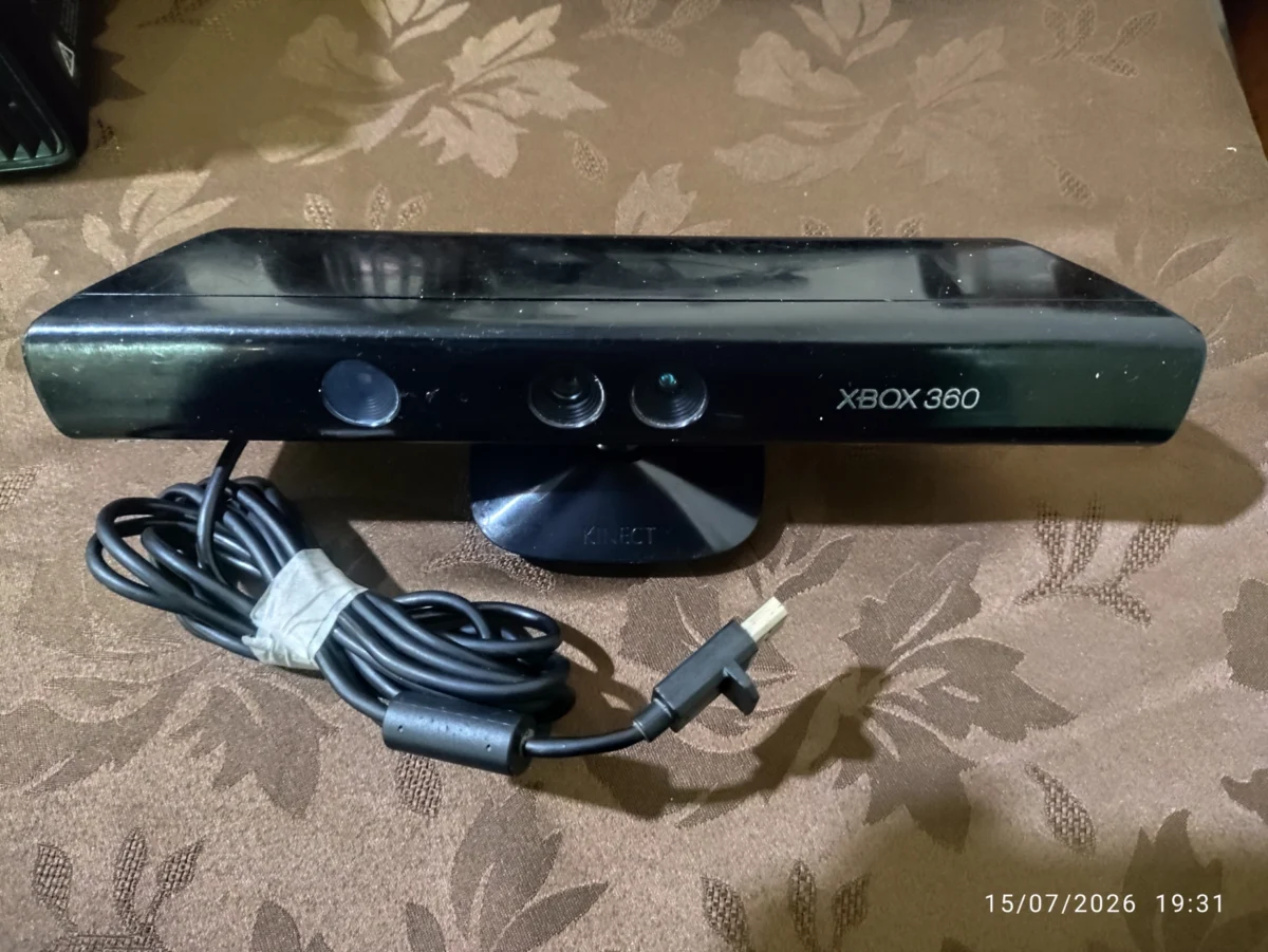 PS /XBOX 360 KINET E CONTROLE/ 117,00 SEGUIDOS DE 27,00