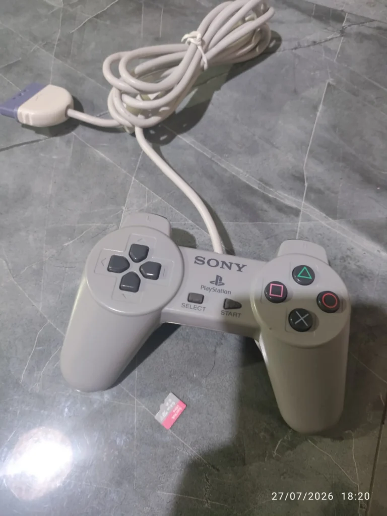 CONTROLE ORIGINAL + NICRO SD 64 GB COM 106 JOGOS