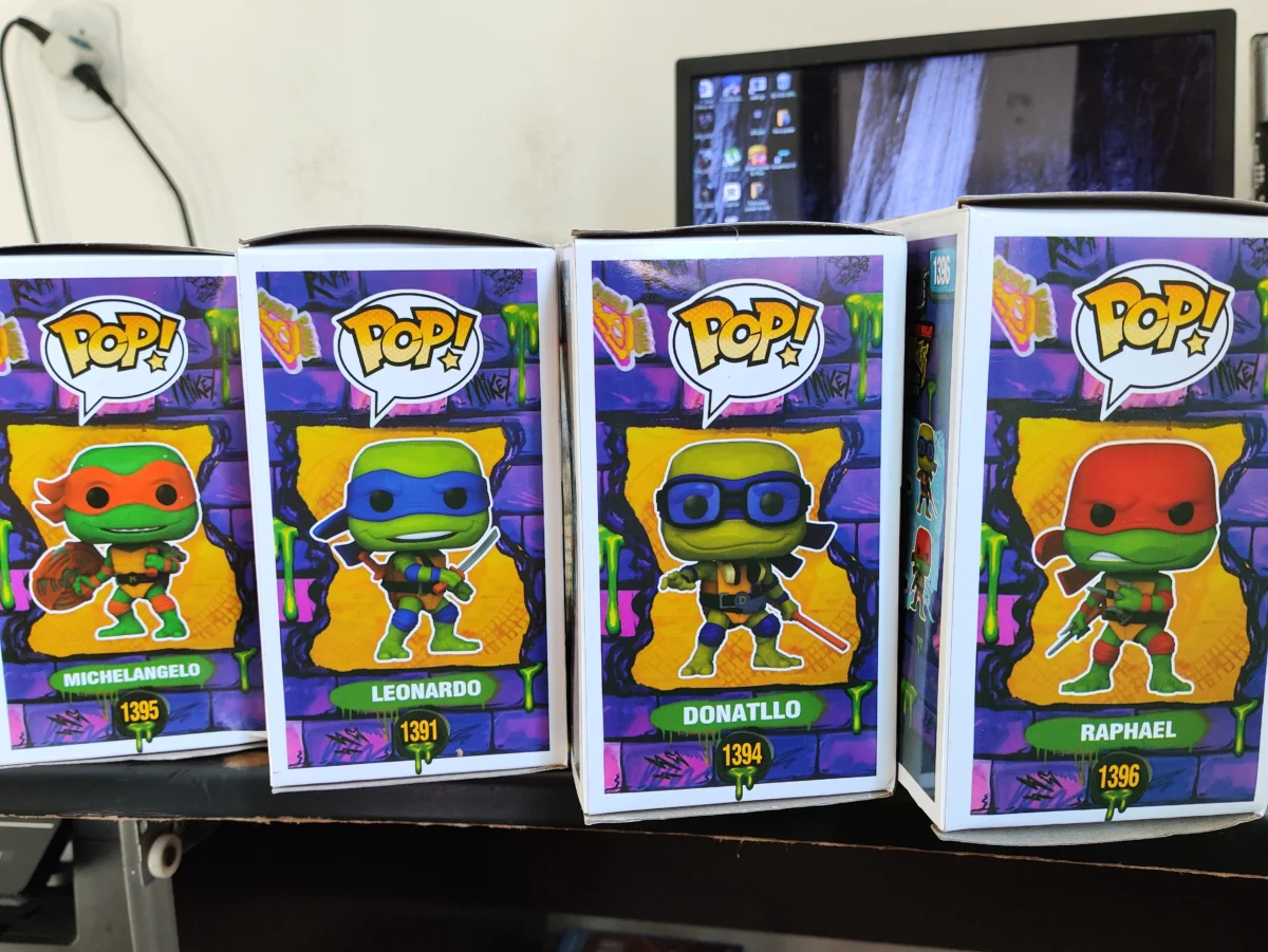 KF/ E*****on /TARTARUGAS NINJAS 64,00 SEGUIDOS DE 6,00