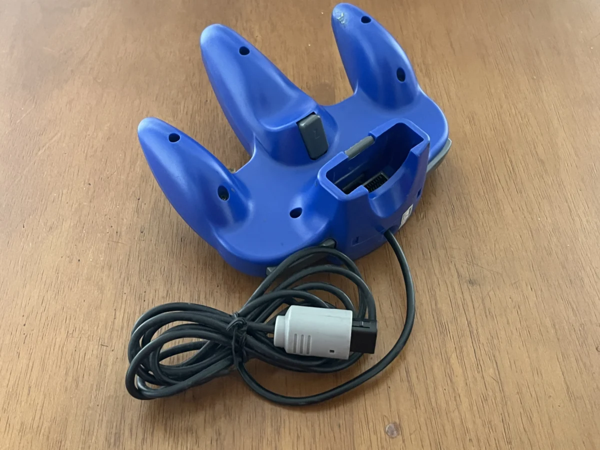 CX/ m*****lo /CONTROLE NINTENDO 64 TOP!   47,00 SEGUIDOS DE 8,00