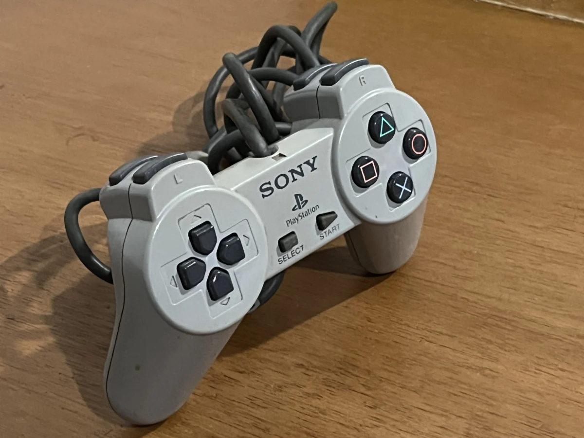 CX/ B****to /CONTROLE PS1! ORIGINAL! 53,00 SEGUIDOS DE 9,00