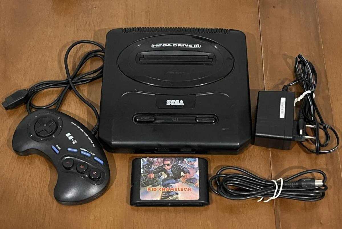 CX/ MEGA 100%! COM ENTRADA SEGA CD! TOP! 177,00 SEGUIDOS DE 15,00