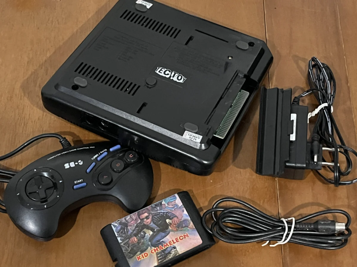 CX/ MEGA 100%! COM ENTRADA SEGA CD! TOP! 177,00 SEGUIDOS DE 15,00