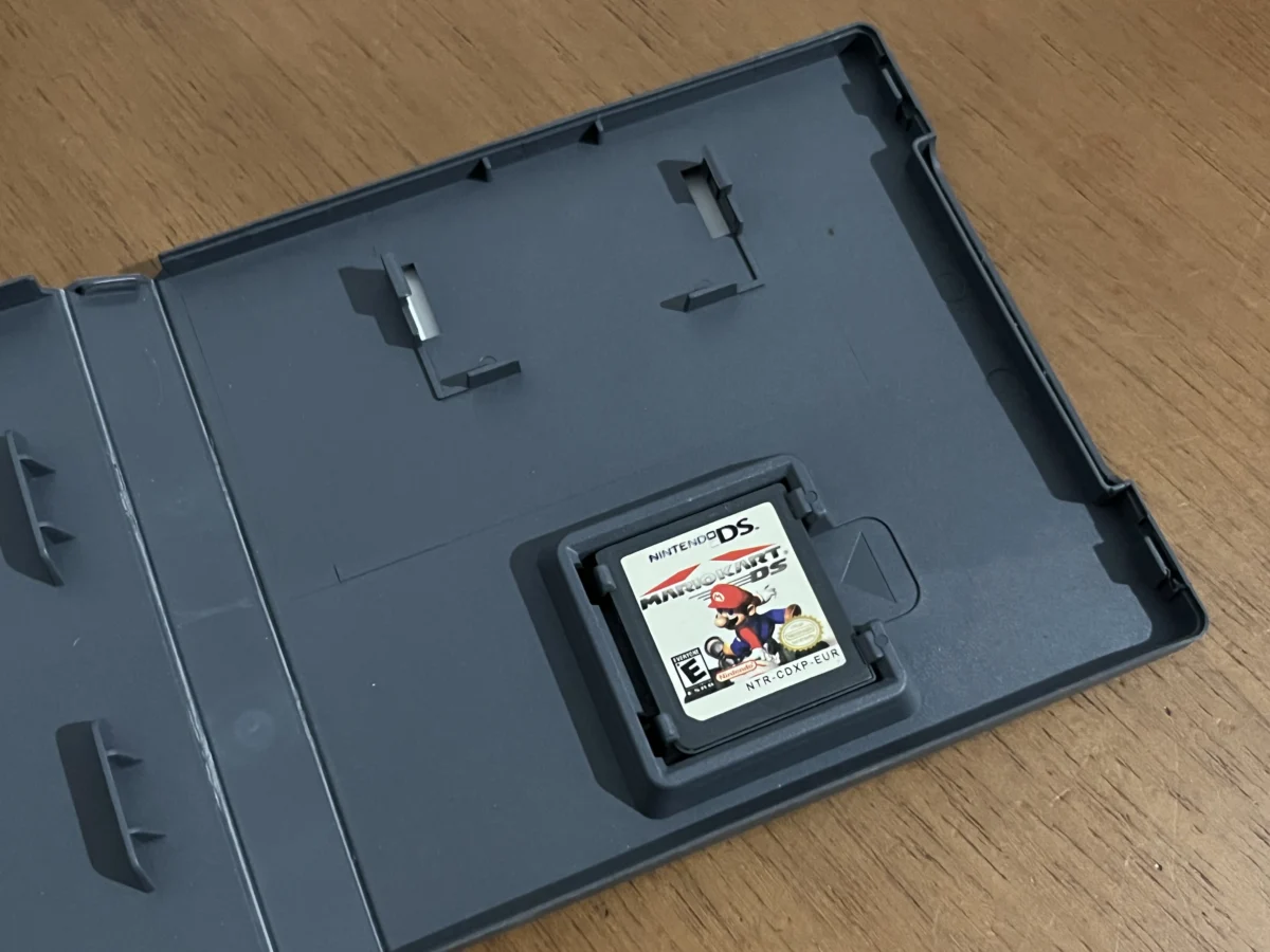 CX/ L*****ro M****do d* S**za /ORIGINAL MARIO KART DS! TOP!  39,00 SEGUIDOS DE 11,00