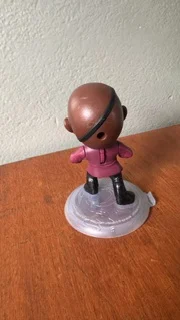 NR/ BONECO NICK FURY 6,00 SEGUIDOS DE 3,00