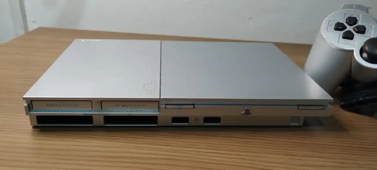 CX/ j***77 /PLAYSTATION 2 SLIM SILVER! SONY! 177,00 SEGUIDOS DE 23,00