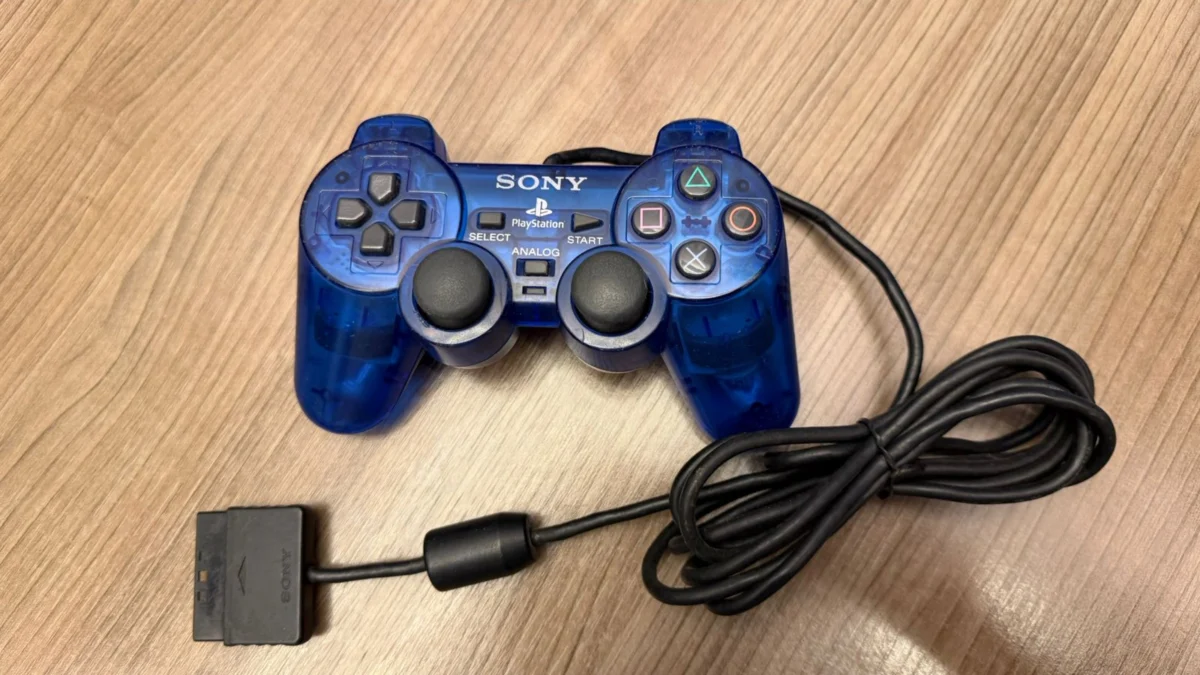 R9/ h***nr /ORIGINAL CONTROLE PS2 OCEAN BLUE! 129,00 SEGUIDOS DE 10,00