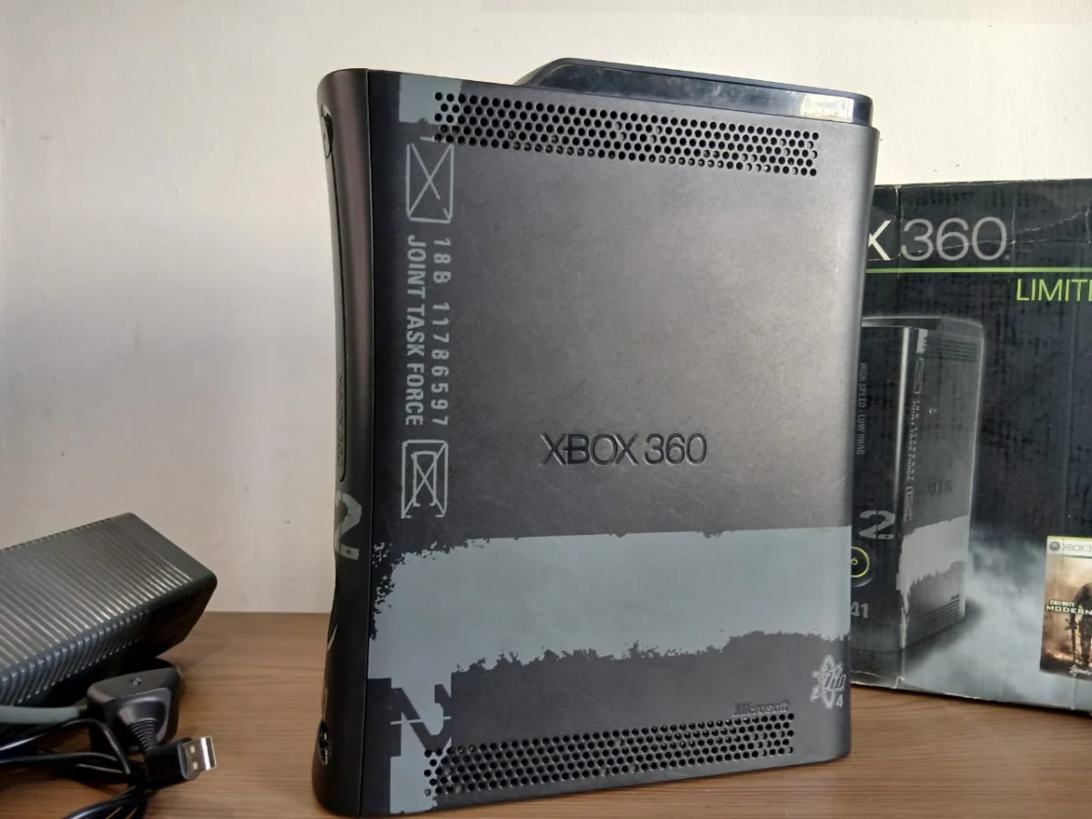 FH/ Xbox 360 Elite Call Of Duty Modern Warfare 2 RGH + LT 250GB - Imagem 7
