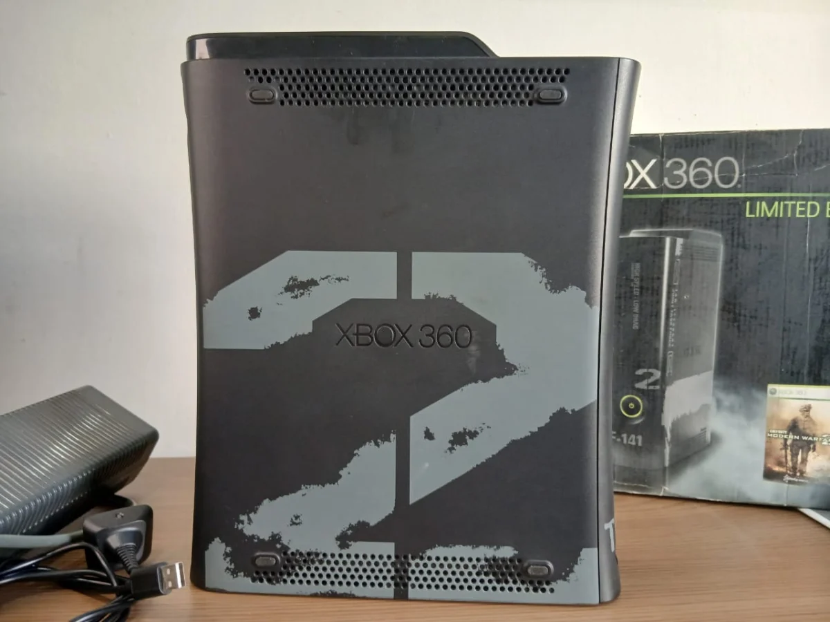 FH/ Xbox 360 Elite Call Of Duty Modern Warfare 2 RGH + LT 250GB - Imagem 6