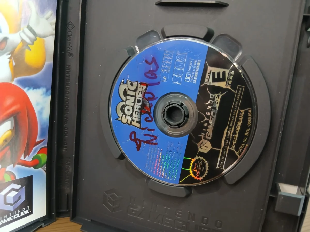 FH/ 1*******ov /Original Sonic Heroes GameCube 49,00 SEGUIDOS DE 10,00