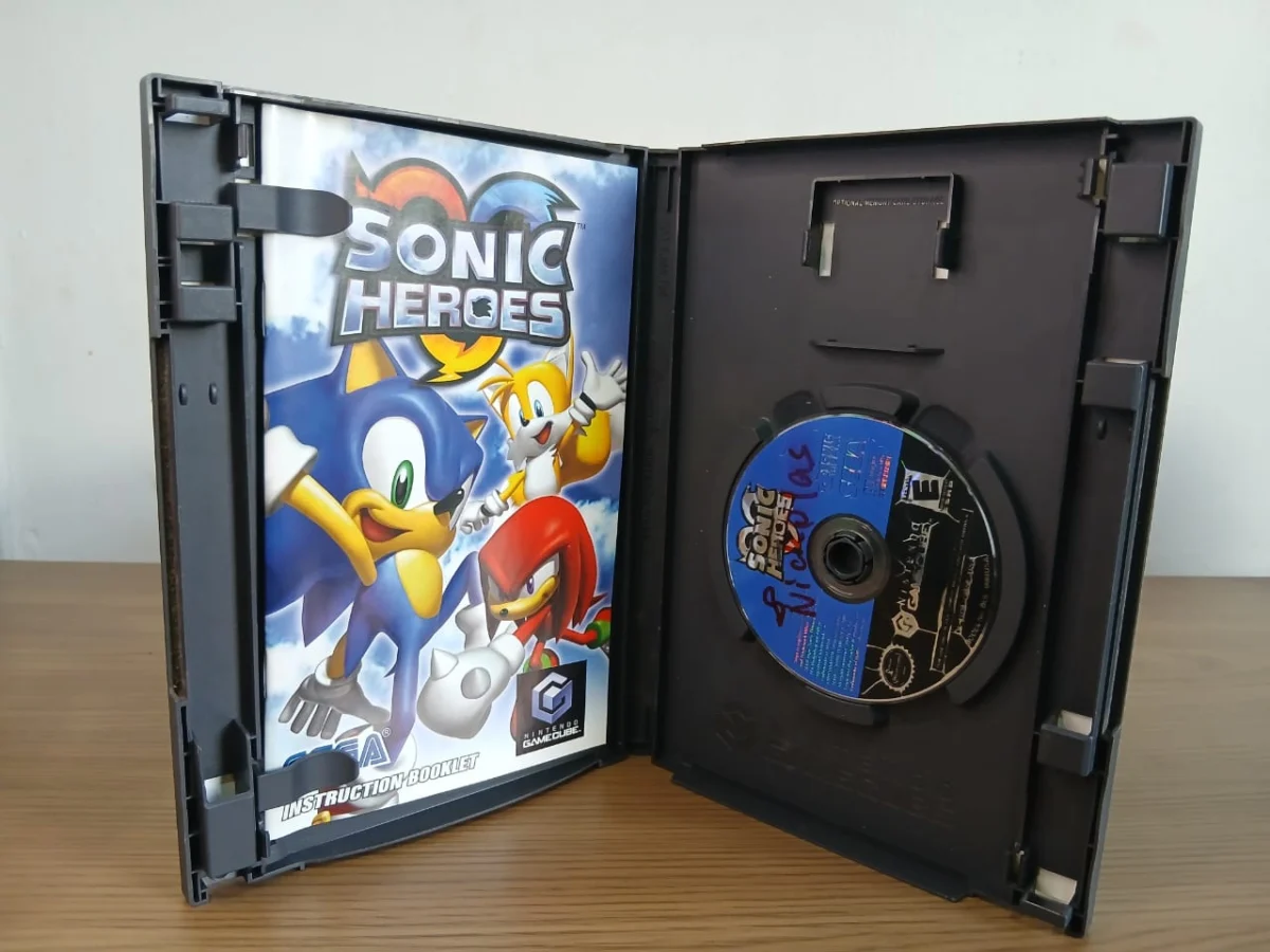 FH/ 1*******ov /Original Sonic Heroes GameCube 49,00 SEGUIDOS DE 10,00